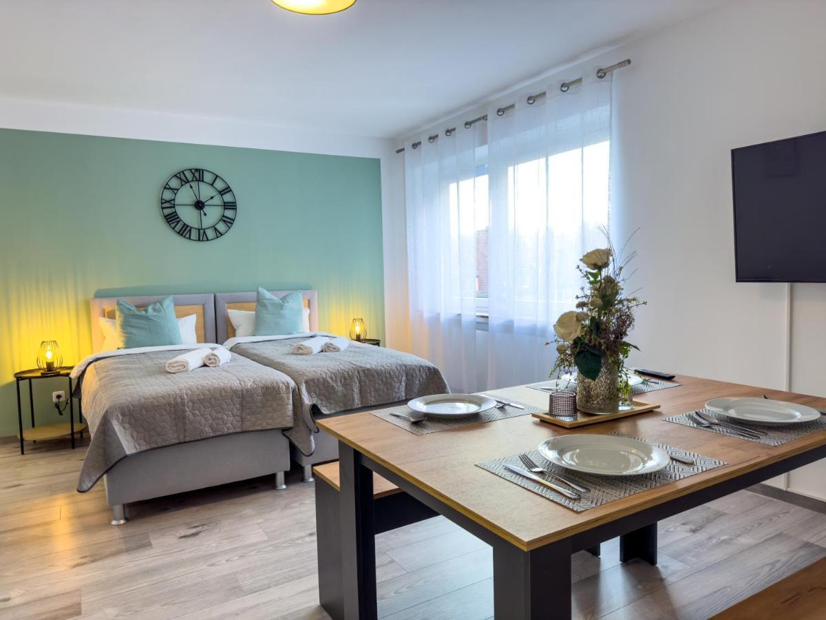 Immostay #6 - Ferienhaus 4 Zimmer Fuer 8 Personen, Wifi & Zentrum BRE 外观 照片
