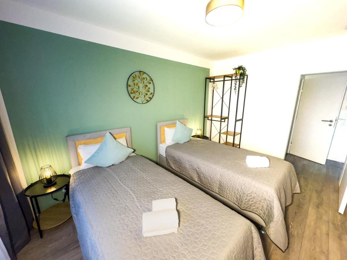 Immostay #6 - Ferienhaus 4 Zimmer Fuer 8 Personen, Wifi & Zentrum BRE 外观 照片