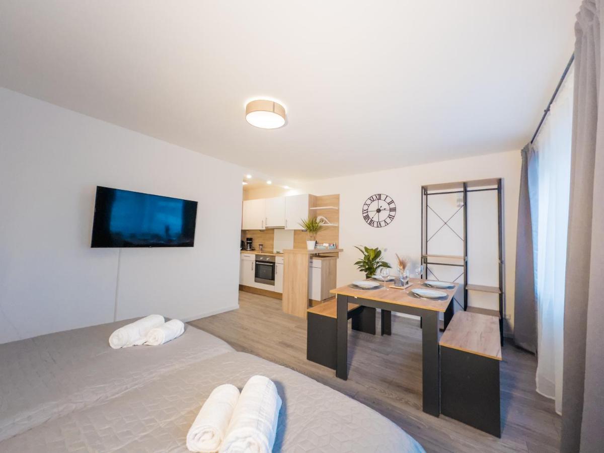 Immostay #6 - Ferienhaus 4 Zimmer Fuer 8 Personen, Wifi & Zentrum BRE 外观 照片