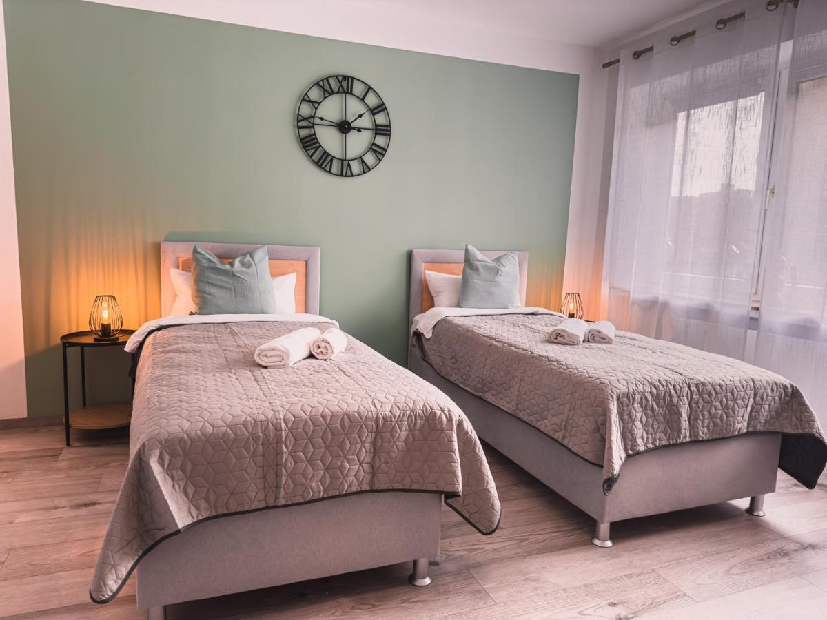 Immostay #6 - Ferienhaus 4 Zimmer Fuer 8 Personen, Wifi & Zentrum BRE 外观 照片